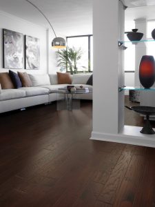 RESILIENT VINYL - Chatham Plank 750 Carolina Hickory