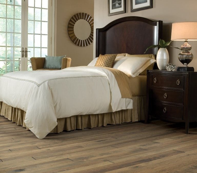 Hardwood montgomery thoroughbred