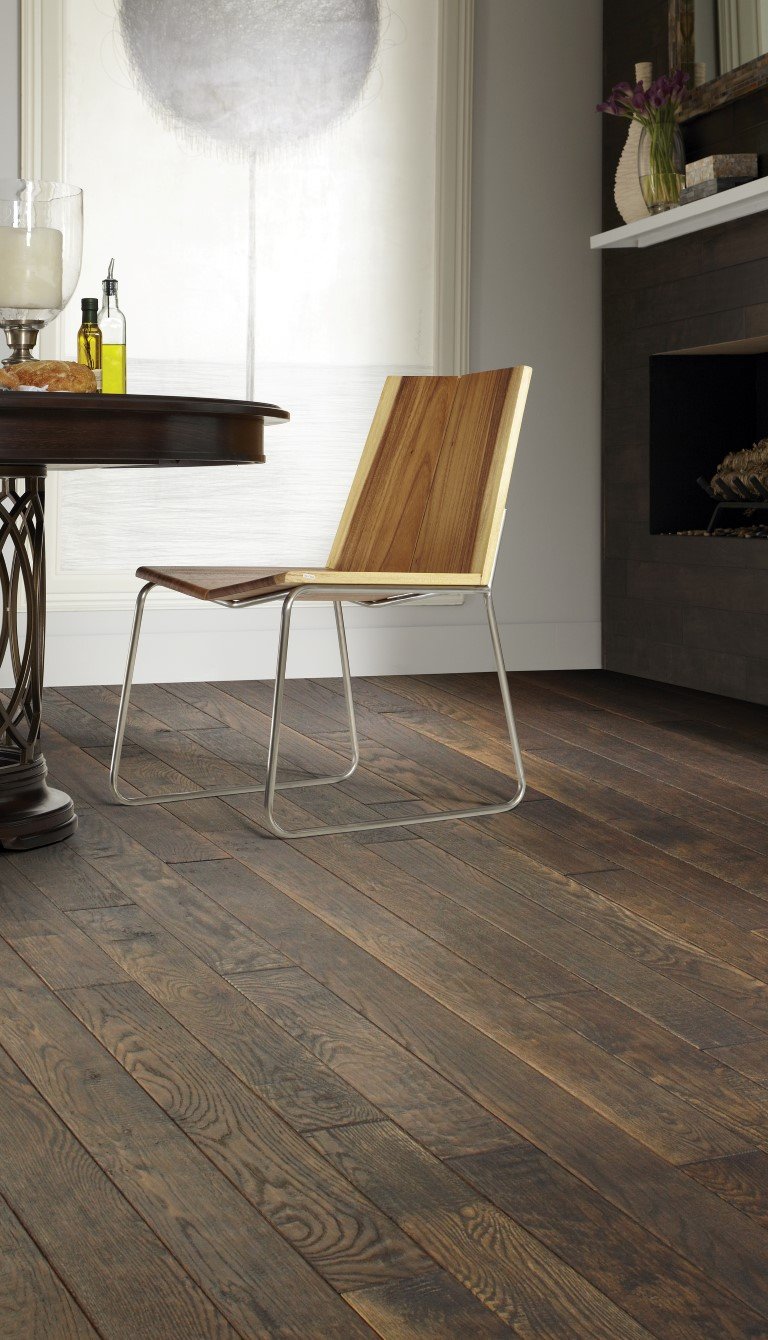 RESILIENT VINYL - Sumter Plus Plank 7in 520 Shadow